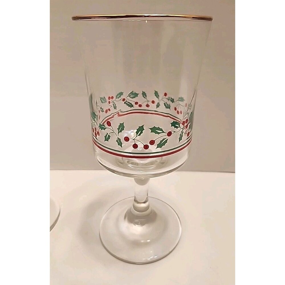 Vintage Arbys Christmas Holly Berry Wine Glasses/Goblets Gold Rim 1986 Set of 2